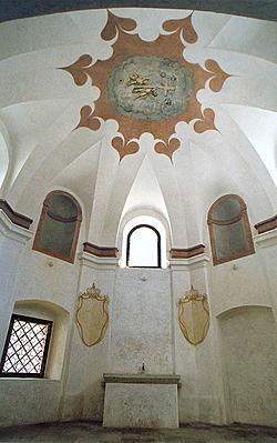 Interiér kaple na Křížové hoře 